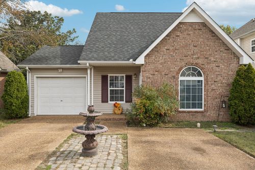 102 Courtside Pl, Hendersonville, TN, 37075-3584 | Card Image