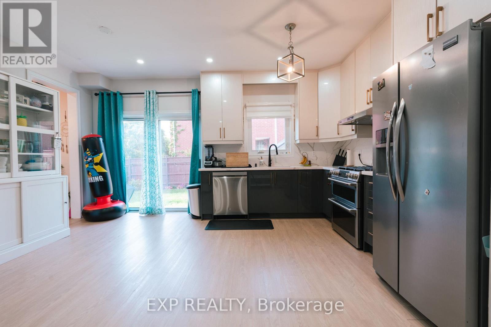 Residential Lease in Brampton (Fletcher's West) 4