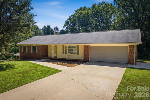 8-1208 35th Street Pl Ne, Conover, NC, 28613-8684 | Card Image