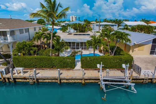 351 5th St, Key Colony Beach, FL, 33051 | Card Image
