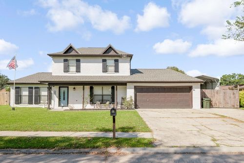 204 Midland Dr, Houma, LA, 70360-6232 | Card Image