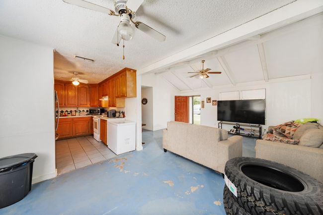 510 N Proctor St, House other with 3 bedrooms, 2 bathrooms and null parking in Alvord TX | Image 9