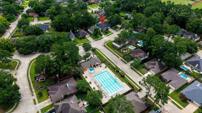 Enjoy a refreshing walk to the community pool! | Image 41