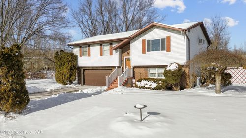 39 North St, Plains, PA, 18705-3341 | Card Image