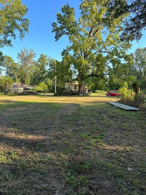 350 Pollard St, Beaumont, TX, 77703-3232 | Card Image
