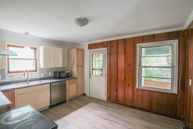 100 Mills St, House other with 2 bedrooms, 1 bathrooms and null parking in Arp TX | Image 6