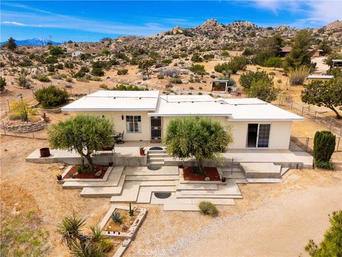 56833 Oakwood, Yucca Valley, CA, 92284 | Card Image