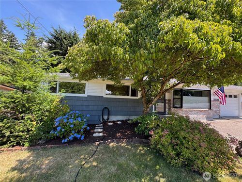 13102 16th Ave Sw, Burien, WA, 98146-3041 | Card Image