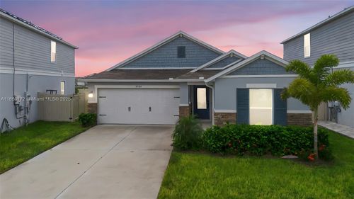 9100 Oscraft Dr, DAVENPORT, FL, 33896-7979 | Card Image