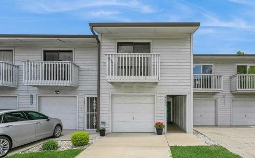 apt-4202-6263 93rd Ter N, PINELLAS PARK, FL, 33782-4640 | Card Image