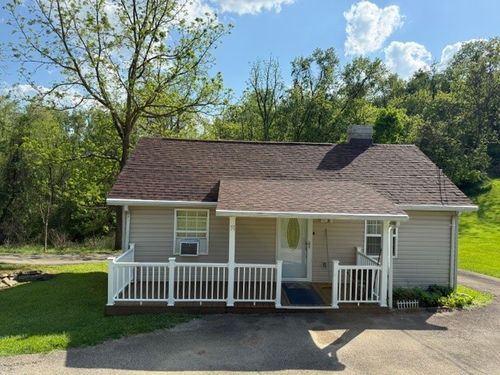 51 Hickory St, Ellsworth, PA, 15331-2507 | Card Image
