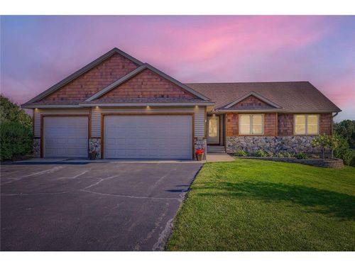 248 Smith Cir, River Falls, WI, 54022-4877 | Card Image