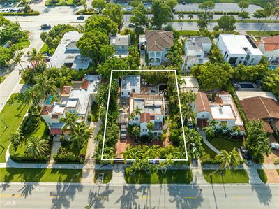 2211 N Bay Rd, House other with 3 bedrooms, 2 bathrooms and null parking in Miami Beach FL | Image 3