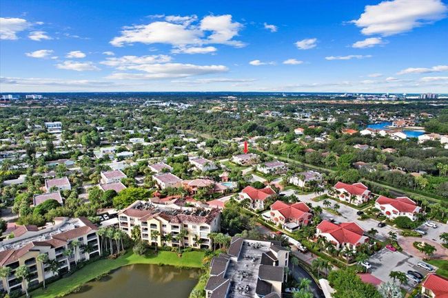 41 Uno Lago Dr, Condo with 2 bedrooms, 3 bathrooms and null parking in Juno Beach FL | Image 22