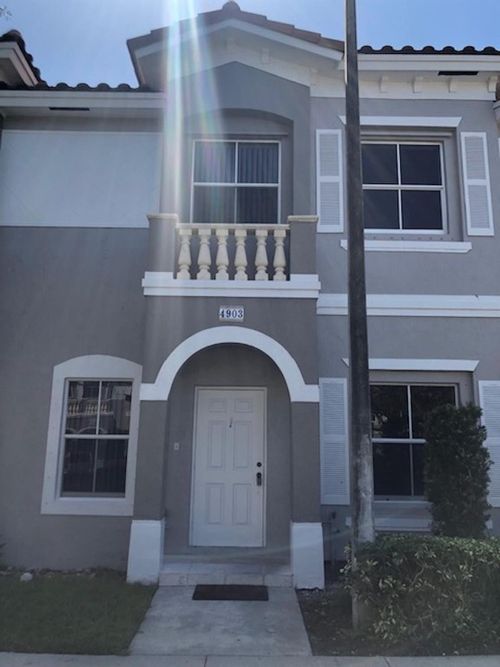 4903 Sw 140th Ter, Miramar, FL, 33027-6201 | Card Image