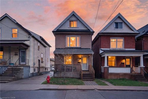 209 Glendale Ave N, Hamilton, ON, L8L7K2 | Card Image