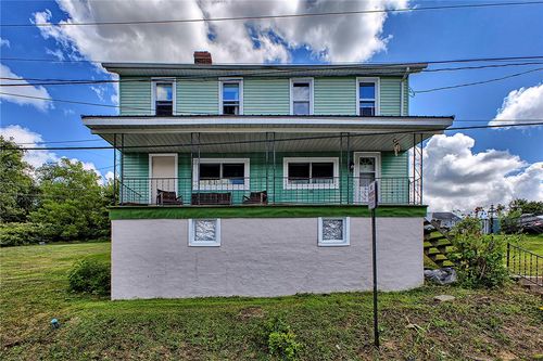 8005 Hayward St, Wendel, PA, 15691-1005 | Card Image