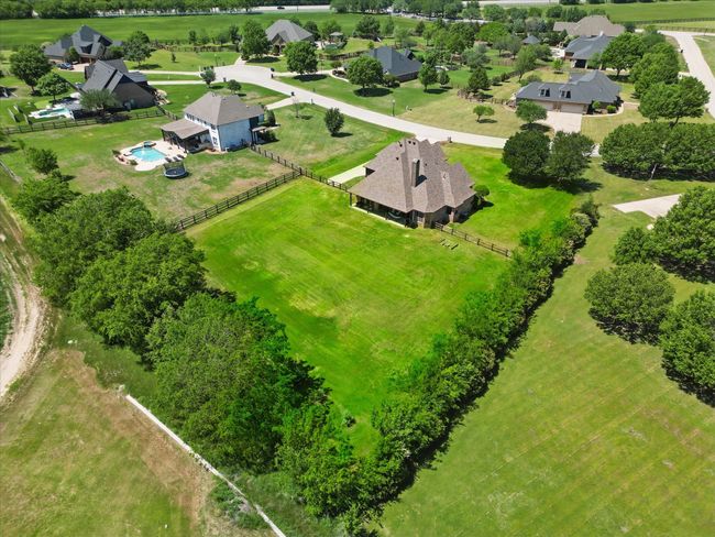 Aerial view of a pool area | Image 38