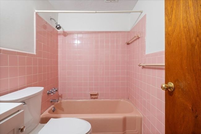 APT-7 - 2 Lagrange St, Condo with 2 bedrooms, 1 bathrooms and 1 parking in Boston MA | Image 26