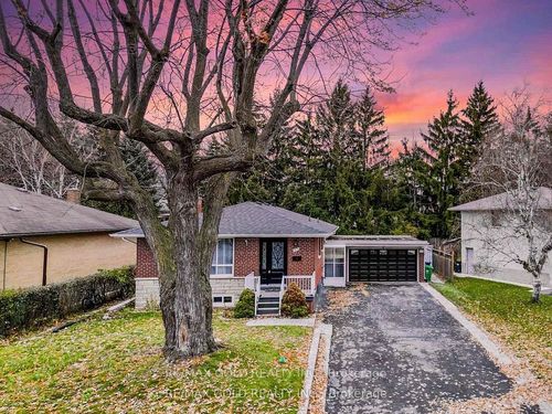 179 Elizabeth St S, Brampton, ON, L6Y1R8 | Card Image