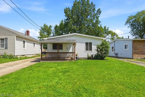 176 Clinton Ave, Elyria, OH, 44035-3110 | Card Image