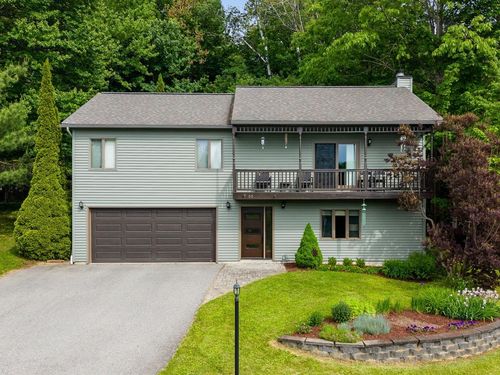 55 Maplewood Ave, Milton, VT, 05468-3096 | Card Image