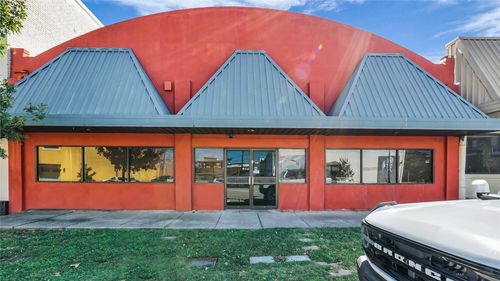 320 W Chestnut St, Denison, TX, 75020-3111 | Card Image