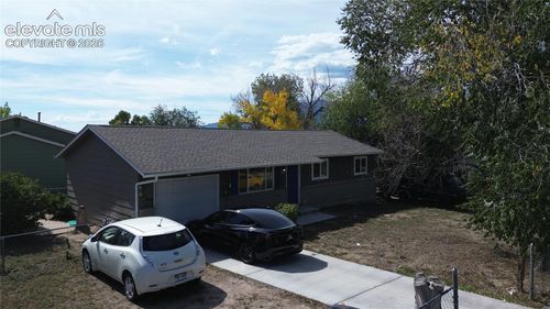 3685 Dogwood Dr, Colorado Springs, CO, 80910-1633 | Card Image