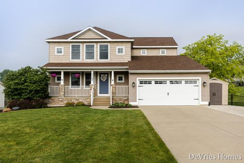 7769 Berrybrook Ct Se, Byron Center, MI, 49315-8014 | Card Image