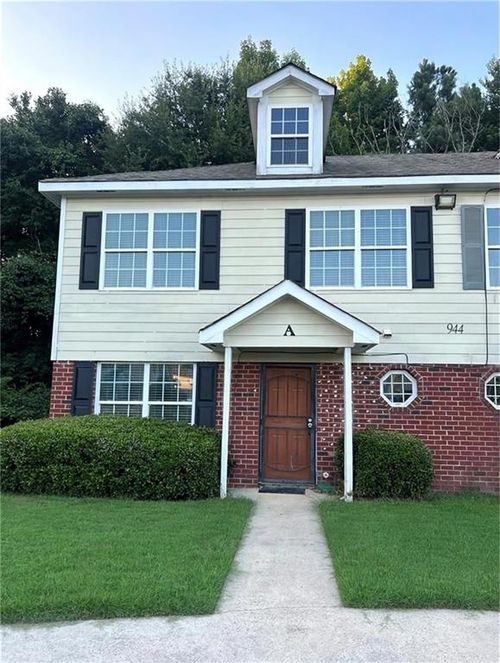 a-944 Old Mill Pt, Monroe, GA, 30655-2876 | Card Image