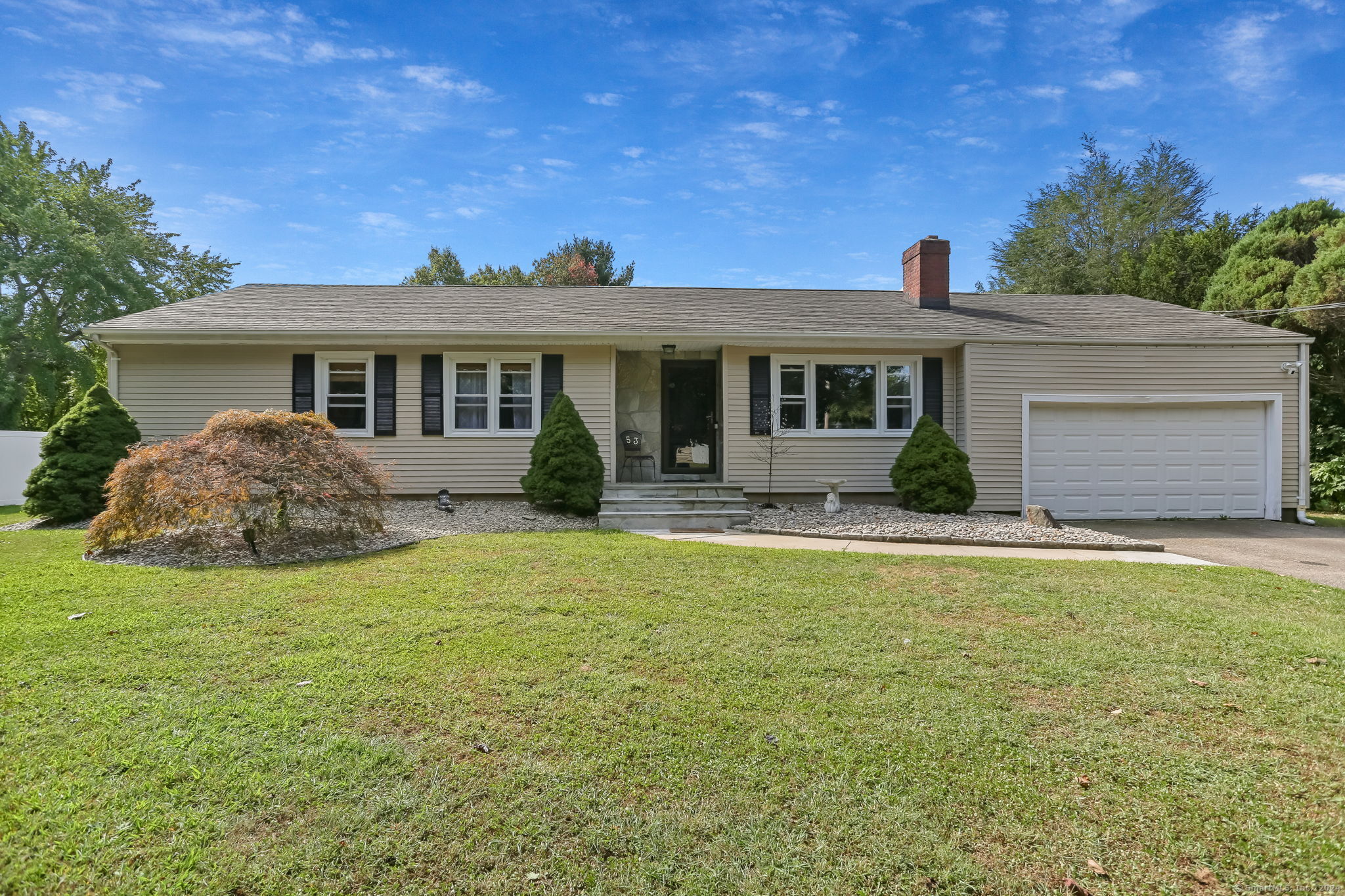 Walnut St, Milford, CT 06461