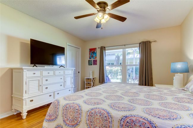 5 - 2291 Americus Boulevard W, Condo with 2 bedrooms, 2 bathrooms and null parking in Clearwater FL | Image 25