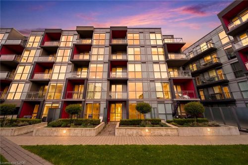209-5220 Dundas Street, Burlington, ON, L7L0J4 | Card Image