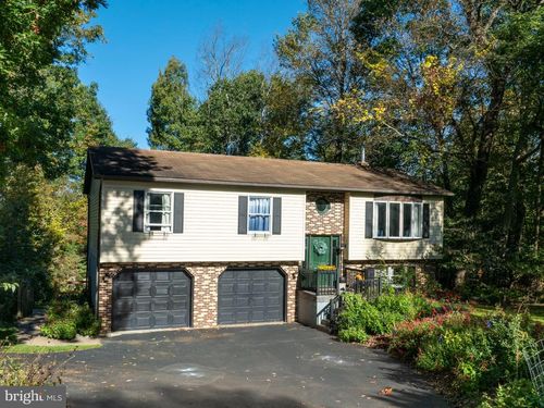 143 Susan Lane, Port Matilda, PA, 16870 | Card Image