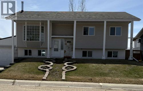 4418 54 Avenue, Valleyview, AB, T0H3N0 | Card Image