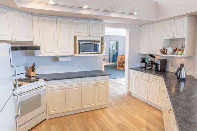 226 - 1585 Field Rd, Townhouse with 2 bedrooms, 2 bathrooms and 1 parking in Sechelt BC | Image 35