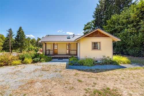 45501 Main St, Concrete, WA, 98237-9526 | Card Image