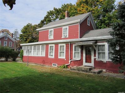 204 Union Avenue, House other with 3 bedrooms, 1 bathrooms and null parking in Riverhead NY | Image 2