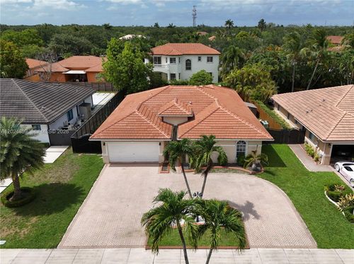 7831 Nw 160th Ter, Miami Lakes, FL, 33016 | Card Image