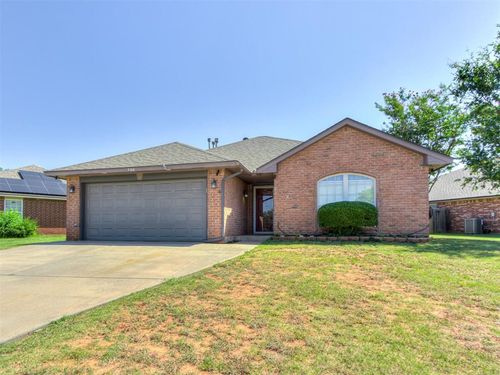309 Tecumseh Ridge Rd, Norman, OK, 73069-8333 | Card Image