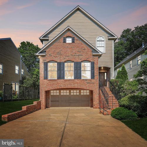 2227 N Albemarle St, ARLINGTON, VA, 22207-3401 | Card Image