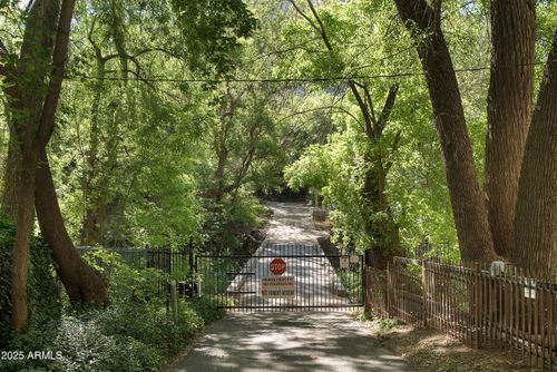 m-and-b-900 Upper Indian Gdns, Sedona, AZ, 86336-9780 | Card Image