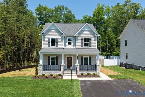 8590 Leanne Ln, Mechanicsville, VA, 23116-2687 | Card Image