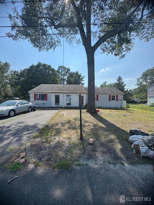 9 Winnebago Trl, BROWNS MILLS, NJ, 08015-6627 | Card Image