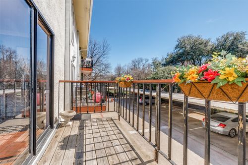 114-6610 Eastridge Dr, Dallas, TX, 75231-7021 | Card Image