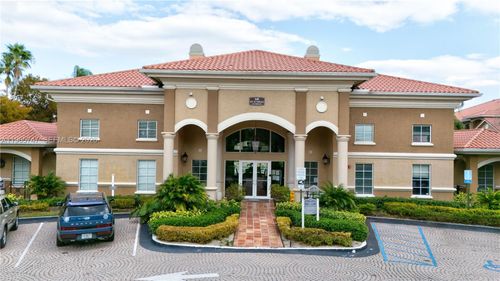 11108-230 Sw 117th Ter, Pembroke Pines, FL, 33025-3495 | Card Image