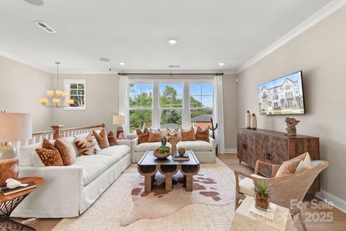 2007 Hawksworth Ln, Charlotte, NC, 28262-1560 | Card Image