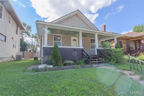 2447 Delmar Ave, Granite City, IL, 62040-3427 | Card Image