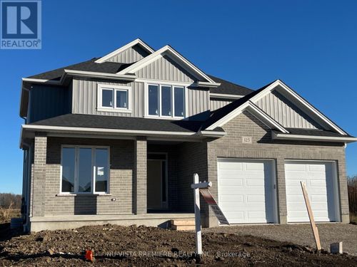 162 Watts Dr, Lucan, ON, N0M2J0 | Card Image