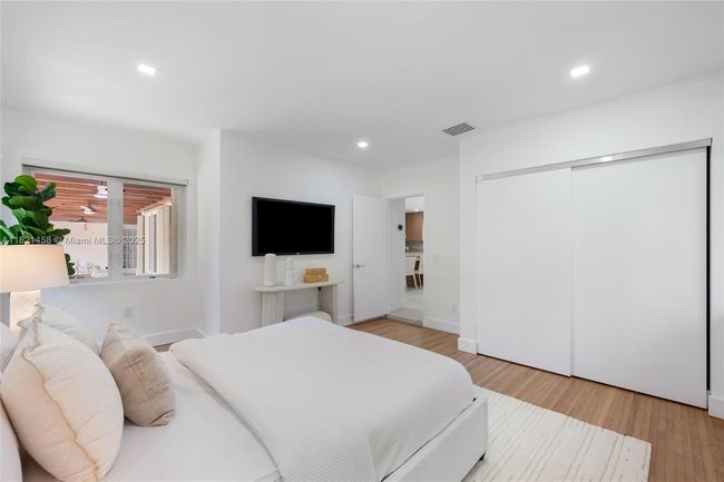 5211 Granada Blvd, House other with 4 bedrooms, 3 bathrooms and null parking in Coral Gables FL | Image 18